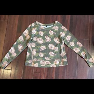 Stella & Dot Flower Top